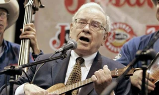 Tỷ phú 83 tuổi có rất nhều lời khuyên hài hước và hữu ích cho nhà đầu tư. Ảnh: LA Times