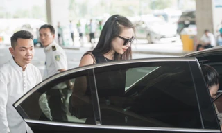 Ngô Thanh Vân rạng ngời bên xe VinFast đi dự đám cưới Đông Nhi 