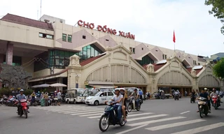 [ẢNH] Hàng hóa bên trong chợ Đồng Xuân