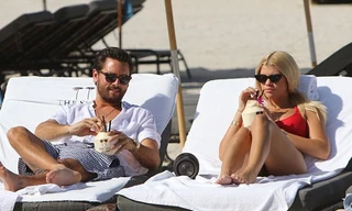 Thân hình bốc lửa của Sofia Richie - con gái danh ca Hello