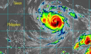 Ảnh vệ tinh chụp bão Trami.