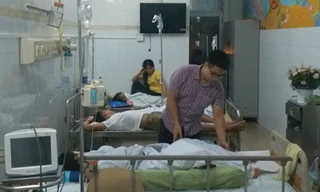 Mới nhất vụ học sinh lớp 7 bị bỏng ở trường học: 'Con tôi vẫn hoảng loạn và sợ bị kỷ luật'