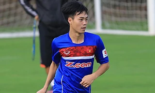 Tuyển Việt Nam hội quân, Văn Toàn kế thừa áo số 9 của Công Vinh