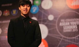 Ngô Chí Long với phong cách chững chạc, chín chắn.