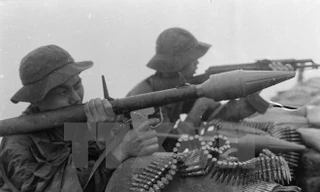 Các chiến sỹ giải phóng dũng cảm giữ từng tấc đất của Quảng Trị. (Ảnh: Tư liệu TTXVN)