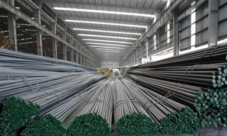 Hòa Phát tiêu thụ 1,16 triệu tấn thép xây dựng sau 5 tháng