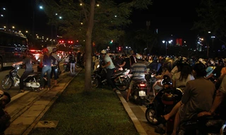 Người Sài Gòn chen chân xem pháo hoa mừng Quốc khánh