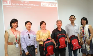 Các khách hàng trúng thưởng “Home Credit - Trả tiền vay, trúng thưởng ngay”