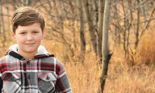 Benjamin Johnson bị mắc chứng bệnh hiếm gặp - dị ứng với nước