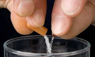 Hành vi cho thuốc vào nước của nạn nhân có tác dụng nhanh chóng