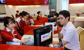 HDBank tiếp tục nhận hai giải thưởng lớn từ tổ chức Asiamoney