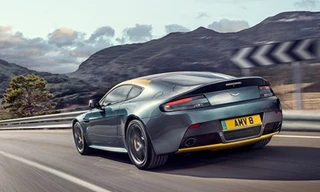 Vantage GT của Aston Martin gây sốc bằng giá