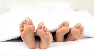 Ngoài vật dụng bằng nhựa, thực phẩm chế biến sẵn, thực phẩm đóng hộp chứa phthalates có khả năng làm giảm ham muốn tình dục ở phụ nữ.