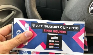 Vé giả xuất hiện rất nhiều trước trận đấu cuối cùng của AFF Cup 2018
