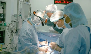 Vinmec tiên phong áp dụng kỹ thuật gây tê mặt phẳng cơ dựng sống (ESP đem lại hiệu quả giảm đau trọn vẹn, không biến chứng, rút ngắn thời gian hồi sức tích cực, loại trừ nguy cơ đau sau mổ và đau mãn tính trên 96% bệnh nhân mổ tim