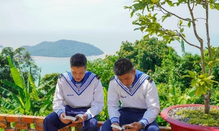 Sách quý đến tay Hòn Khoai – Đảo xa nhất cực Nam Tổ quốc