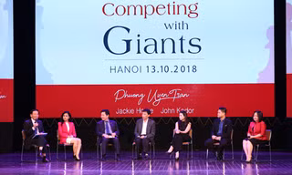 Giao lưu cùng tác giả Competing With Giants - Trần Uyên Phương