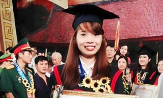 Thủ khoa chăn lợn: Hãy đặt mũ xuống và bước ra đời