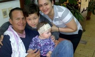 Miguel Quiroga cùng vợ và các con. Ảnh: Facebook