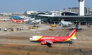Chuyến bay của VietJetAir bị dọa bom tại Nội Bài sáng 12/6