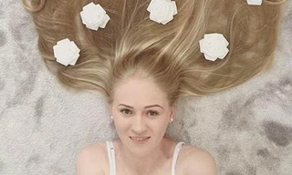 Ngắm cô gái 17 năm chưa một lần cắt tóc