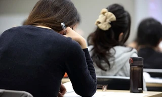 Các lớp về chứng khoán ở Nhật Bản đang ngày một nhiều học viên là nữ giới tham gia.