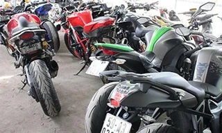 Các xe đang bị công an huyện Ninh Sơn tạm giữ.