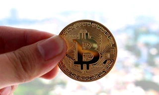 Ảnh quảng cáo bán xu Bitcoin tại một cửa hàng trên Facebook.