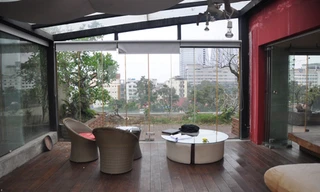 Căn nhà nằm lọt khu vườn xanh mát giữa Hà Nội