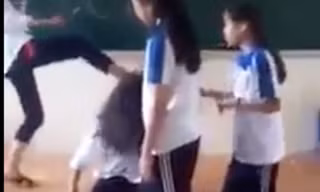 Mới nhất vụ nữ sinh Hà Nội bị đánh hội đồng dã mãn