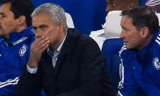 Mourinho đang đối mặt với nguy cơ lần thứ hai bị Chelsea sa thải. Ảnh: Reuters