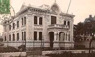 Tòa biệt thự ở 107 Trần Hưng Đạo - Hà Nội, được thực dân Pháp xây dựng vào năm 1900 (ảnh: Tiến sỹ Trần Thu Dung)