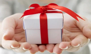 Không nắm rõ tâm lý, sở thích của chị em nên nhiều món quà đấng mày râu chịu khó săn lùng vẫn không làm vừa lòng "người đẹp"