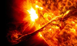 Bảo vệ Trái Đất khỏi bão Mặt Trời bằng nam châm khổng lồ: Ý tưởng điên rồ?