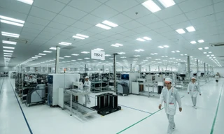 Nhà máy sắp tới của VinSmart sẽ có công suất 125 triệu sản phẩm/năm. Nhà máy được thiết kế tuân thủ nghiêm ngặt các tiêu chuẩn quốc tế dành cho các nhà máy sản xuất thiết bị điện tử, viễn thông như IPC-A-610, TL 9000