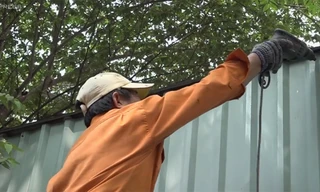 Tháo dỡ nhiều hạng mục vi phạm phòng cháy ở chung cư TP HCM