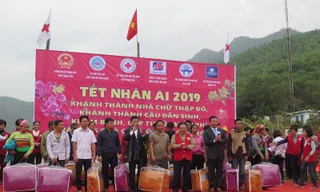 Tết sớm cùng Tình người về với bà con vùng núi xứ Thanh 