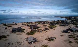 Ngôi làng ở Nga biến mất mỗi khi có gió to