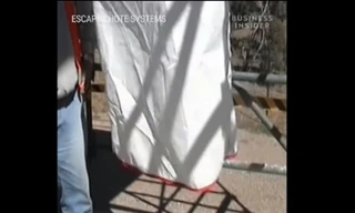 Ống thần kỳ giúp cả trăm người thoát khỏi nhà cao tầng hỏa hoạn