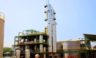 Đề xuất 'xóa sổ' xăng RON95: Nguồn cung ethanol hiện giờ ra sao?