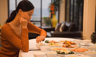 Ngày Tết, đừng để những cuộc nhậu làm bạn quên mất bữa ăn gia đình