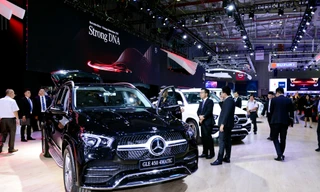 Mercedes-Benz GLE 450 mới có giá bán gần 4,4 tỷ ở Việt Nam