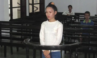 Thư lĩnh án 6 tháng tù.