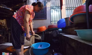 60 người sống ở biệt thự, hít nước cống thối