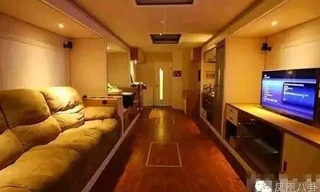 Xe sang tiện nghi như khách sạn của sao showbiz Trung Quốc