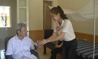 Người đẹp phố biển tri ân các thương binh đặc biệt