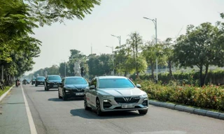 Mãn nhãn ngắm dàn xế sang VinFast Lux dạo phố thu Hà Nội