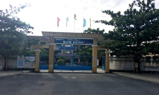 Phụ huynh bức xúc vì cho rằng nhà trường đánh giá không công bằng về thành tích học tập của con mình