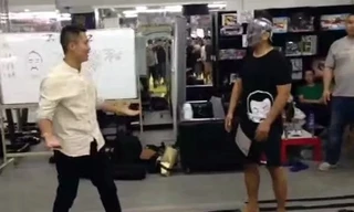 Đinh Hạo và Từ Hiểu Đông trước trận đấu tối 18/3. 