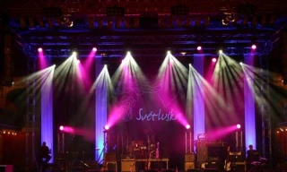 5 ca sĩ nổi tiếng bị truy thu 1,3 tỷ đồng. Ảnh minh họa